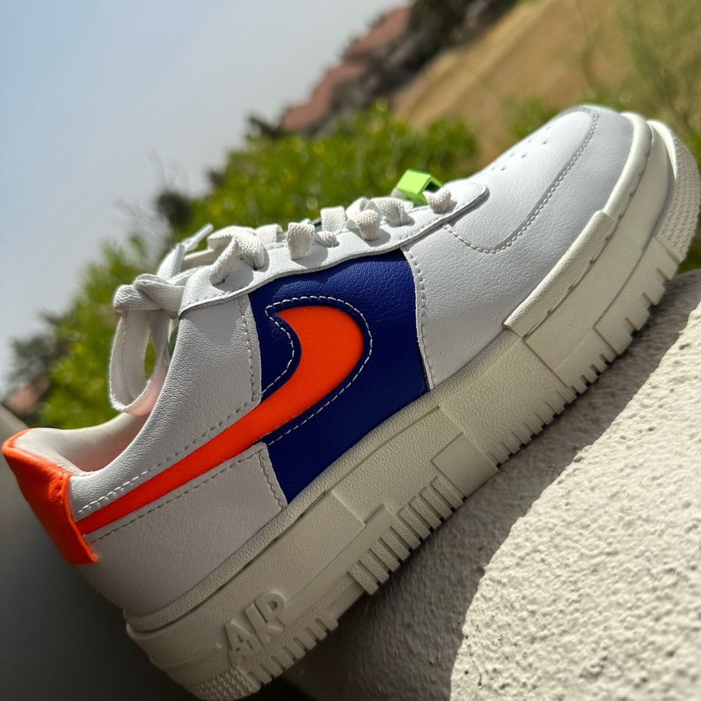 Nike Air Force 1 Low Pixel